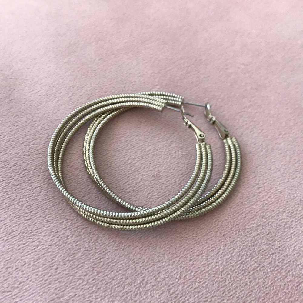 NWOT Express gold hoop stacked earrings